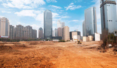 2021年,樓市調控&ldquo;懵圈&rdquo;了,&ldquo;集中土拍&ldquo;熱度不降反升,信號明顯